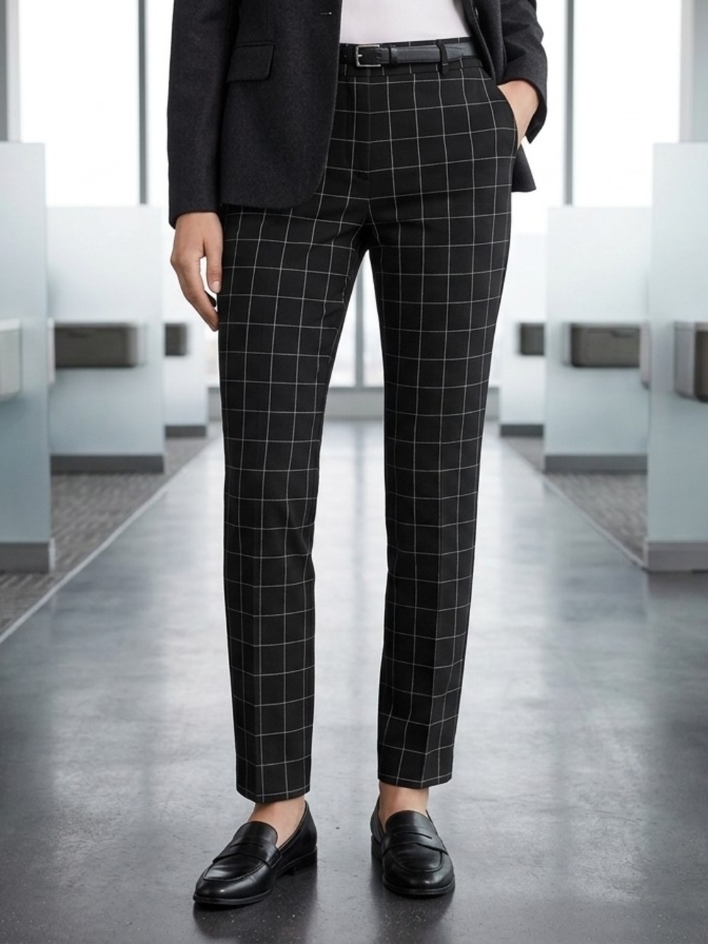 Amanda + Chelsea Size 6 Black Windowpane Grid Plaid Ankle Pants Career